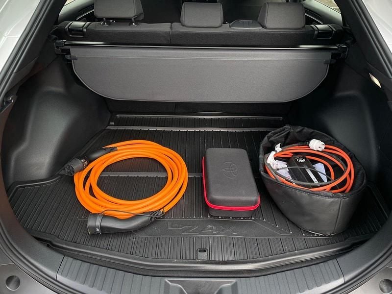 Ny Toyota bZ4X Active 164 kW (224 HK) 2025 Grå SUV