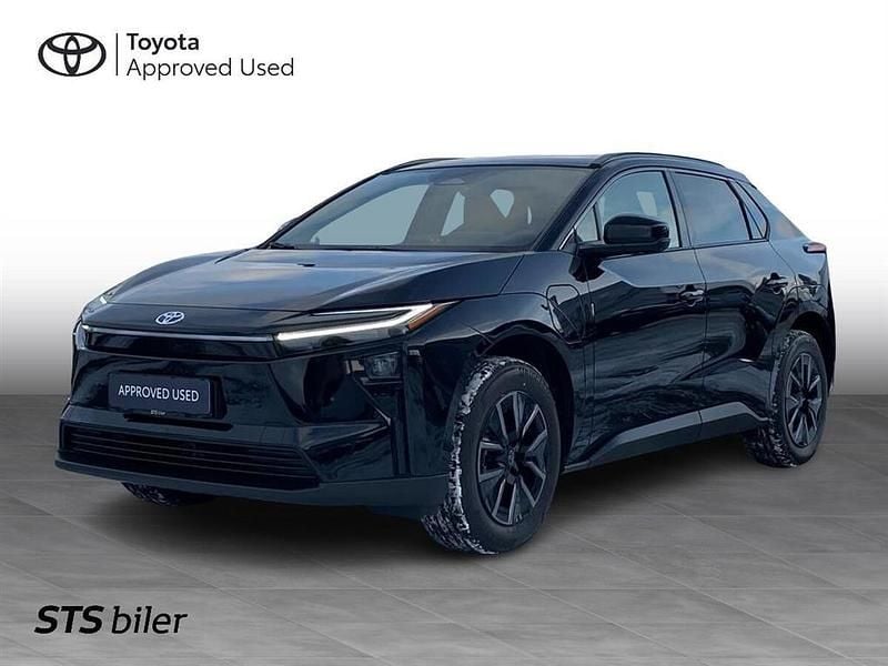 Ny Toyota bZ4X Active 164 kW (224 HK) 2026 Attitude black SUV