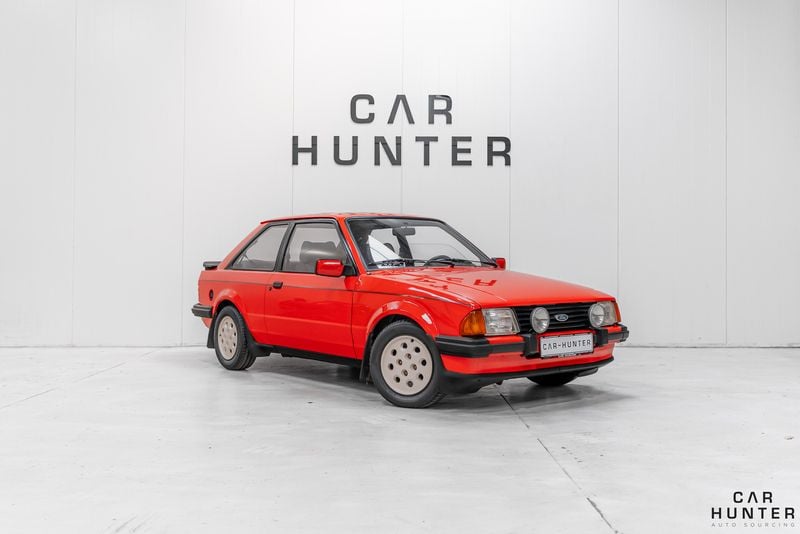 Hvid Brugt 1983 Ford Escort | 149.900 kr. - Billede 1/4
