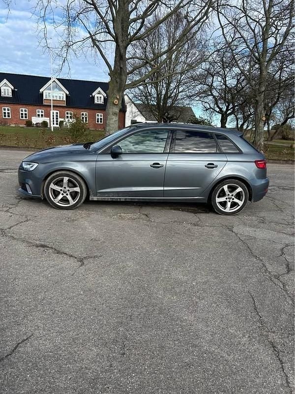 Brugt Audi A3 S-Line 150 HK (110 kW) 2018 Sedan