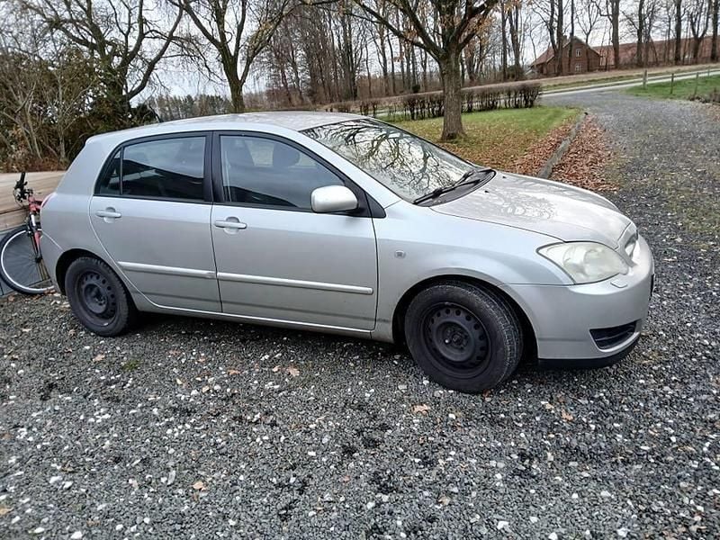 Brugt Toyota Corolla 110 HK (80 kW) 2006 Hatchback