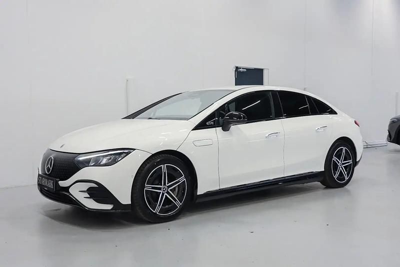 Hvid Brugt 2024 Mercedes EQE350 AMG line Sedan | 444.900 kr. (God pris) - Billede 1/3