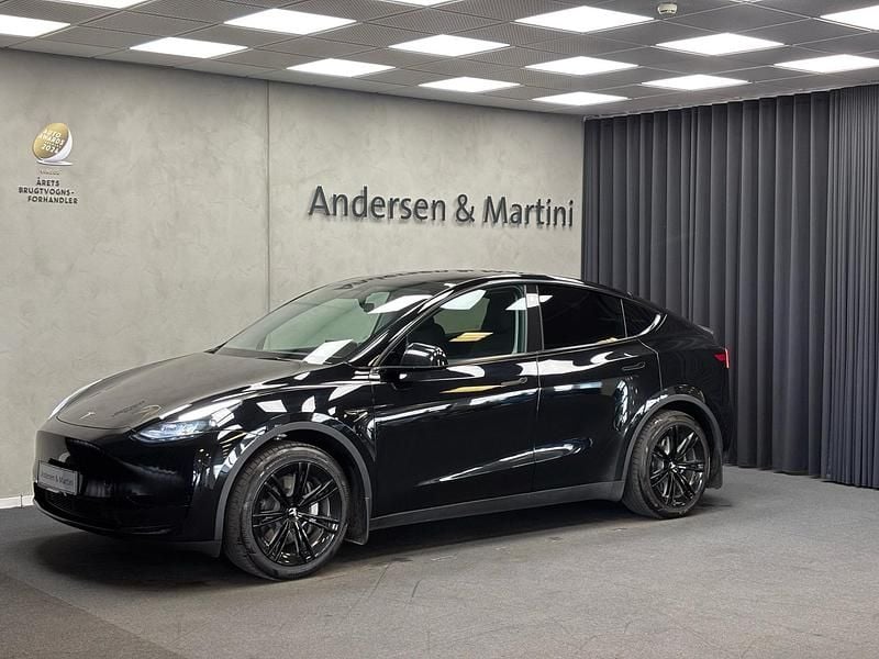 Sort Brugt 2023 Tesla Model Y RWD SUV | 253.900 kr. (Fair pris) - Billede 1/4