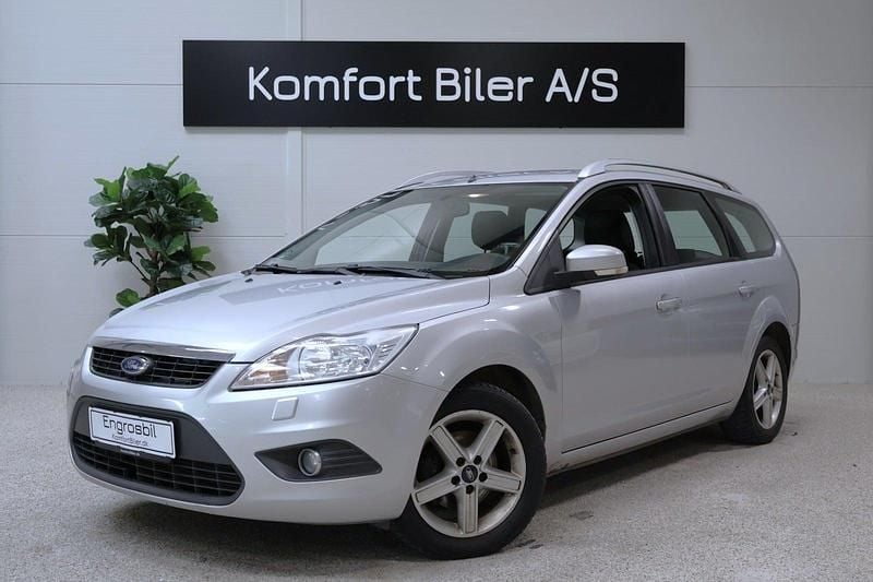 Sølvmetal Brugt 2011 Ford Focus Trend Hatchback | 13.900 kr. (Dyr) - Billede 1/4