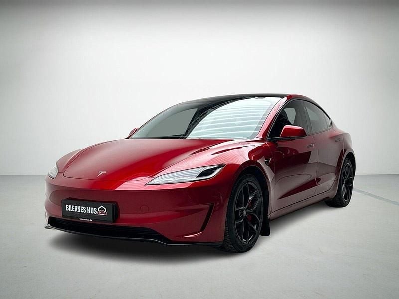 Brugt Tesla Model 3 Performance 461 kW (627 HK) 2024 Rødmetal Sedan