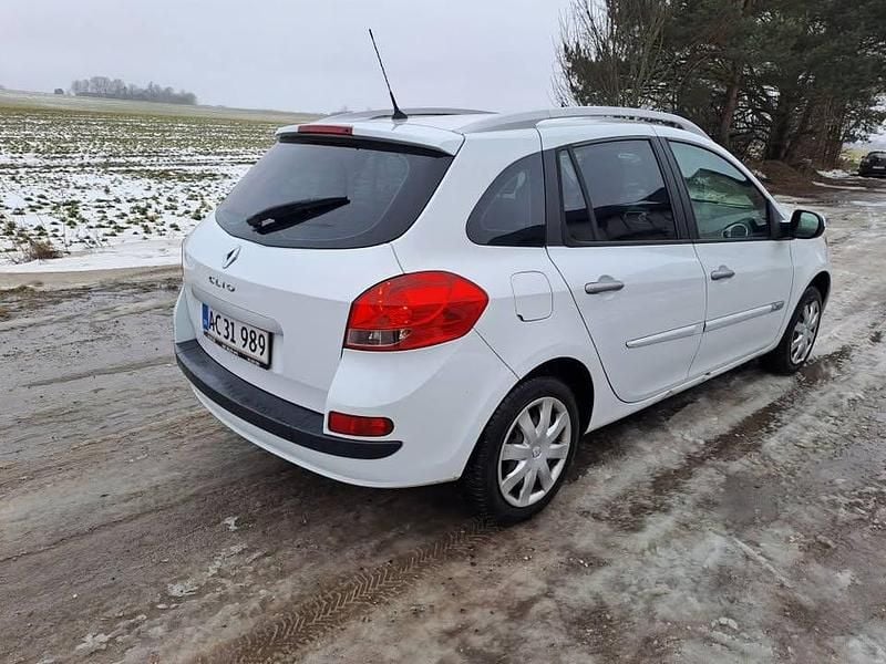 Brugt Renault Clio GrandTour 75 HK (55 kW) 2012 Hvid Stationcar