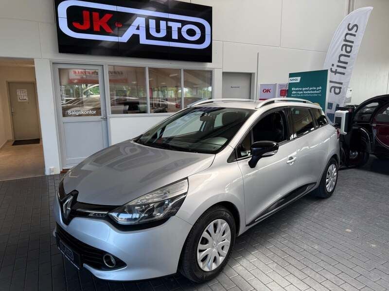 Sølvmetal Brugt 2016 Renault Clio GrandTour Expression Stationcar | 54.800 kr. (Fair pris) - Billede 1/4