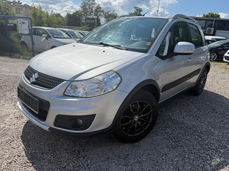 Sølvmetal Brugt 2014 Suzuki SX4 GLX PLUS | 37.990 kr. (Super pris) - Billede 1/4
