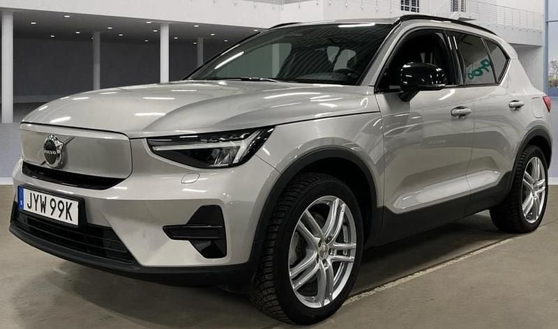 Sølvmetal Brugt 2023 Volvo XC40 Core SUV | 269.900 kr. (Fair pris) - Billede 1/4