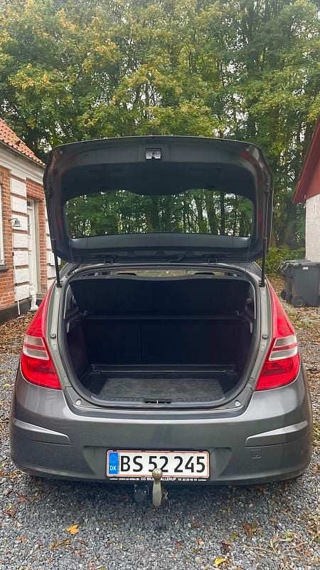 Gråmetal Brugt 2008 Hyundai i30 Classic Hatchback | 29.000 kr. (Dyr) - Billede 1/7