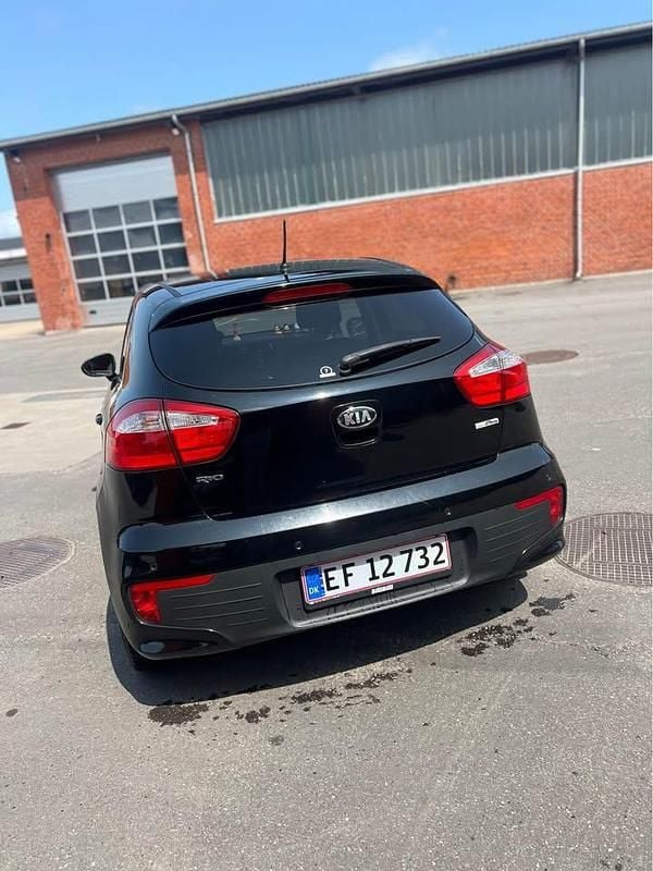Brugt Kia Rio 75 HK (55 kW) 2015 Sort Sedan