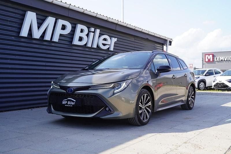 Grønmetal Brugt 2022 Toyota Corolla Active Stationcar | 199.700 kr. (Fair pris) - Billede 1/4