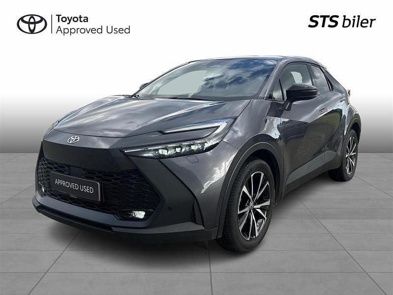 1g3 ash grey Brugt 2025 Toyota C-HR Style SUV | 339.900 kr. (Lidt for dyr) - Billede 1/3