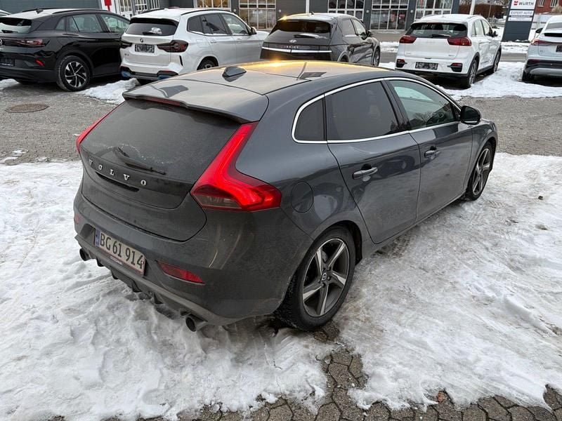 Brugt Volvo V40 R-Design 115 HK (84 kW) 2013 Gråmetal Hatchback