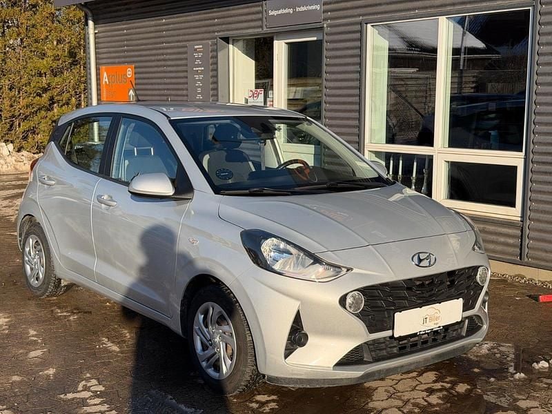 Brugt Hyundai i10 Advanced 67 HK (49 kW) 2021 Sølvmetal Hatchback
