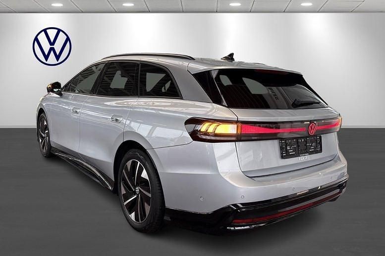 Brugt VW ID.7 Style 210 kW (286 HK) 2025 Sølvmetal Stationcar