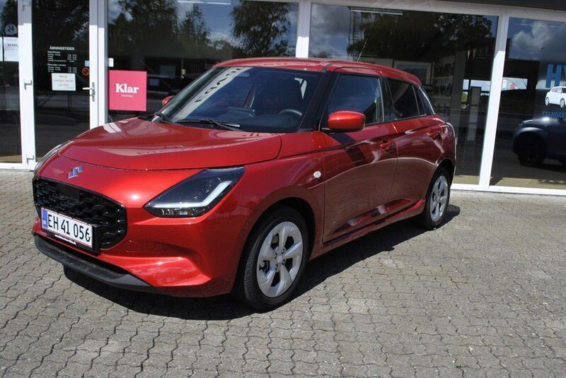 Brugt Suzuki Swift 82 HK (60 kW) 2024 Burning red Hatchback