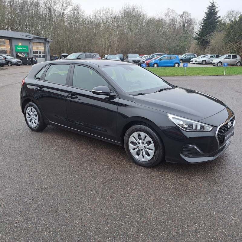 Sort Brugt 2020 Hyundai i30 Comfort Hatchback | 149.900 kr. (Lidt for dyr) - Billede 1/4