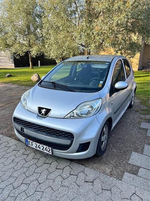 Brugt 2010 Peugeot 107 Hatchback | 15.000 kr. (Fair pris) - Billede 1/4