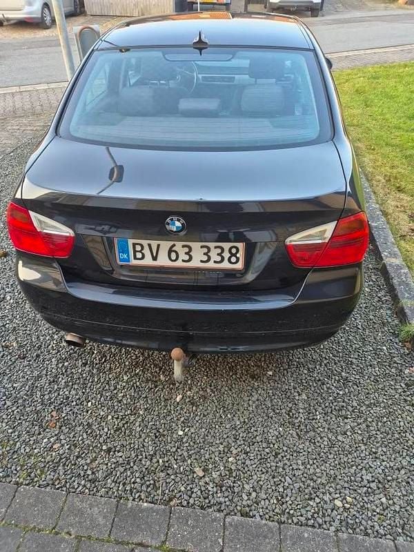 Brugt BMW 318 129 HK (94 kW) 2007