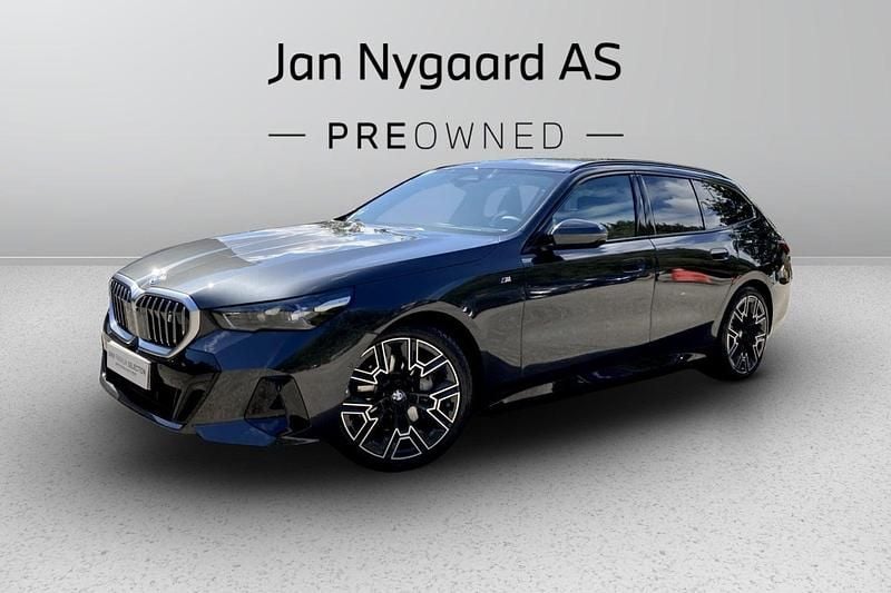 Gråmetal Ny 2025 BMW i5 Comfort Edition Sedan | 629.000 kr. (God pris) - Billede 1/3