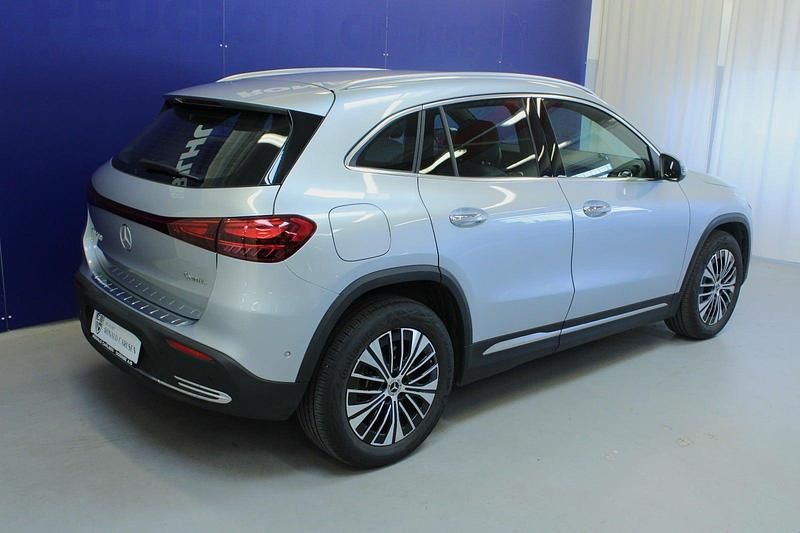 Brugt Mercedes EQA300 Progressive 167 kW (228 HK) 2024 Sølvmetal SUV