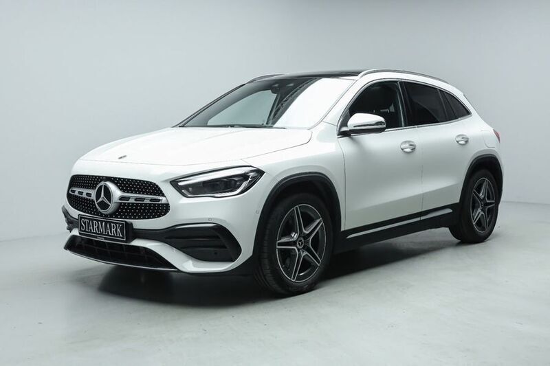 Hvid Brugt 2021 Mercedes GLA250 AMG line SUV | 339.900 kr. (Fair pris) - Billede 1/4