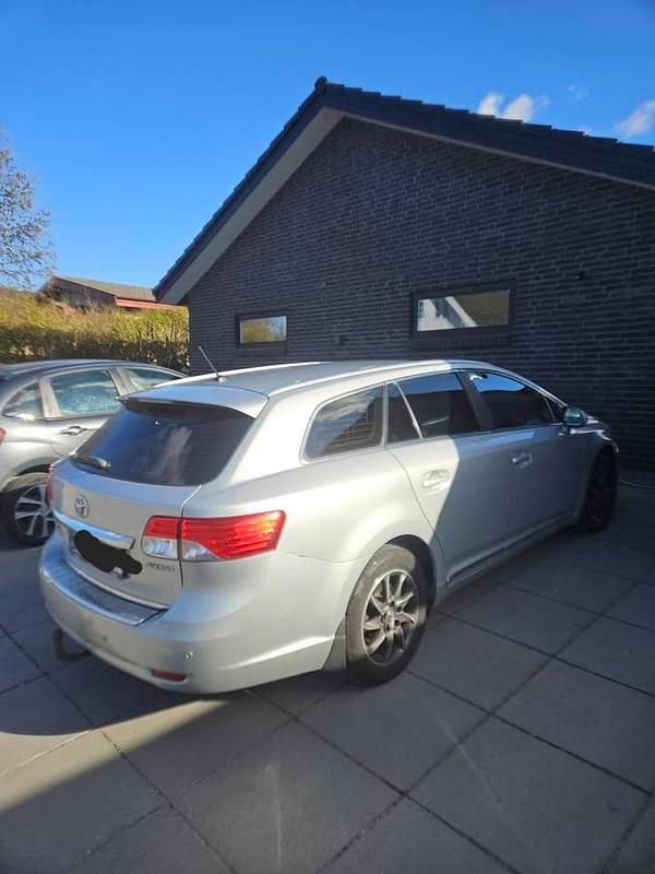 Brugt Toyota Avensis 2012 Sedan