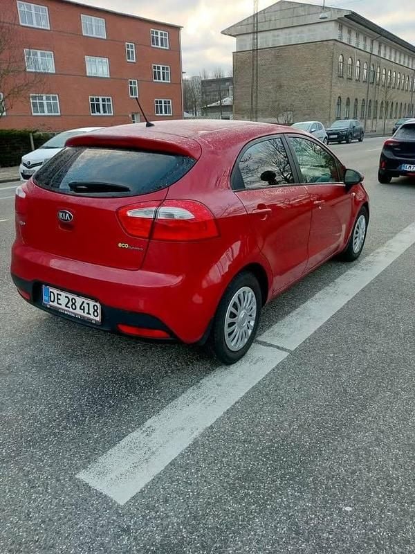 Brugt Kia Rio 75 HK (55 kW) 2014 Rød MPV