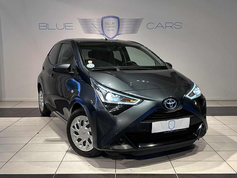 Brugt Toyota Aygo x-press 72 HK (52 kW) 2019 Koks Hatchback