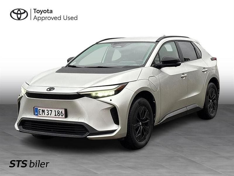 Precious silver Brugt 2023 Toyota bZ4X Active SUV | 249.995 kr. (Fair pris) - Billede 1/3