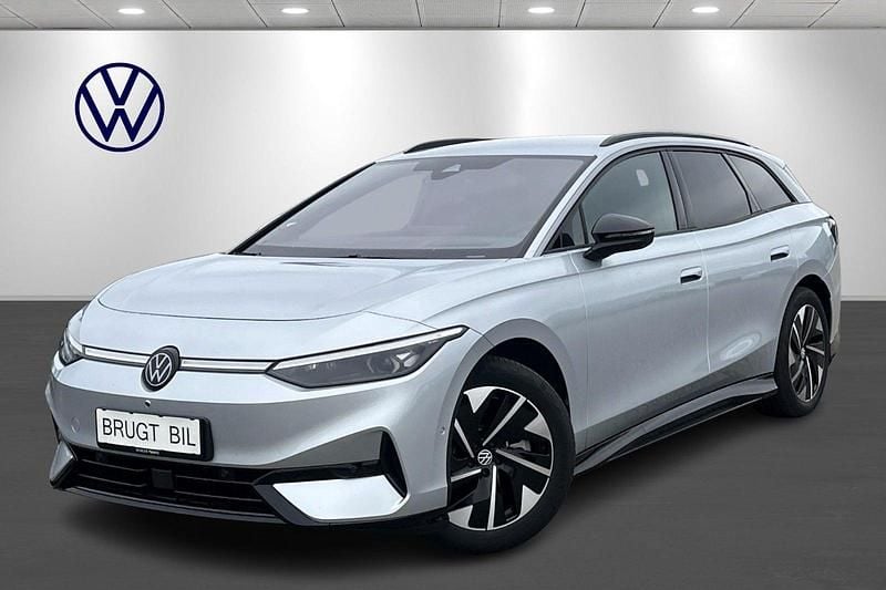 Sølvmetal Brugt 2025 VW ID.7 Style Stationcar | 464.900 kr. - Billede 1/4