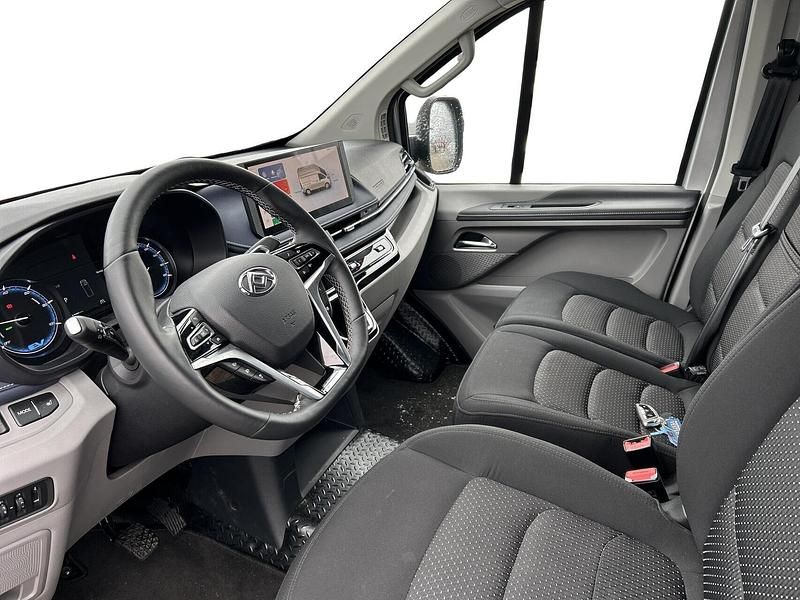 Brugt Maxus eDeliver 7 150 kW (204 HK) 2024 Sølv Van