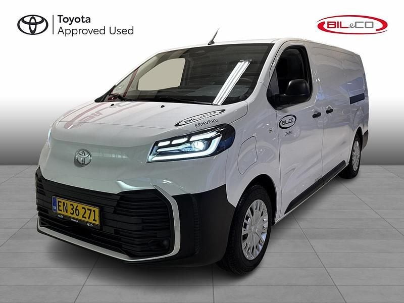 Ny Toyota Proace Comfort 100 kW (136 HK) 2025 Epr  icy white MPV