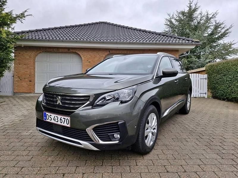 Grå Brugt 2017 Peugeot 5008 S MPV | 134.995 kr. (Super pris) - Billede 1/4