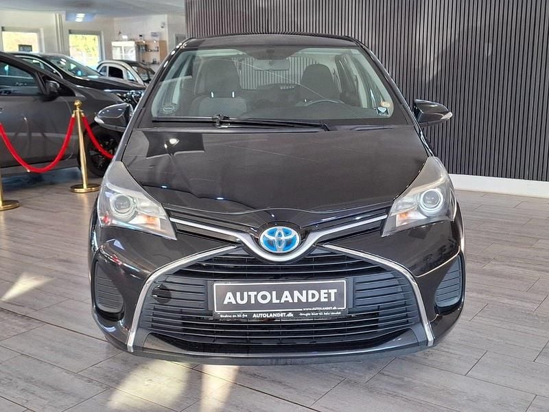 Brugt Toyota Yaris Hybrid H1 100 HK (73 kW) 2016 Sortmetal Hatchback