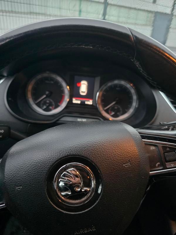 Grå Brugt 2019 Skoda Octavia Business Line Hatchback | 35.000 kr. - Billede 1/9