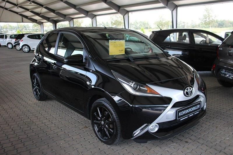 Sortmetal Brugt 2016 Toyota Aygo X-Black Hatchback | 59.800 kr. (Fair pris) - Billede 1/4