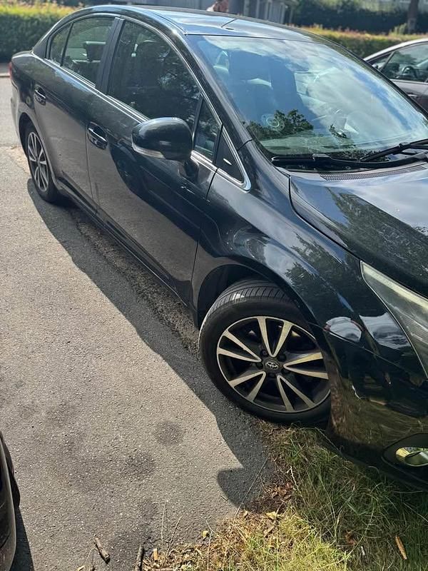 Brugt Toyota Avensis 124 HK (91 kW) 2014 Sort Sedan