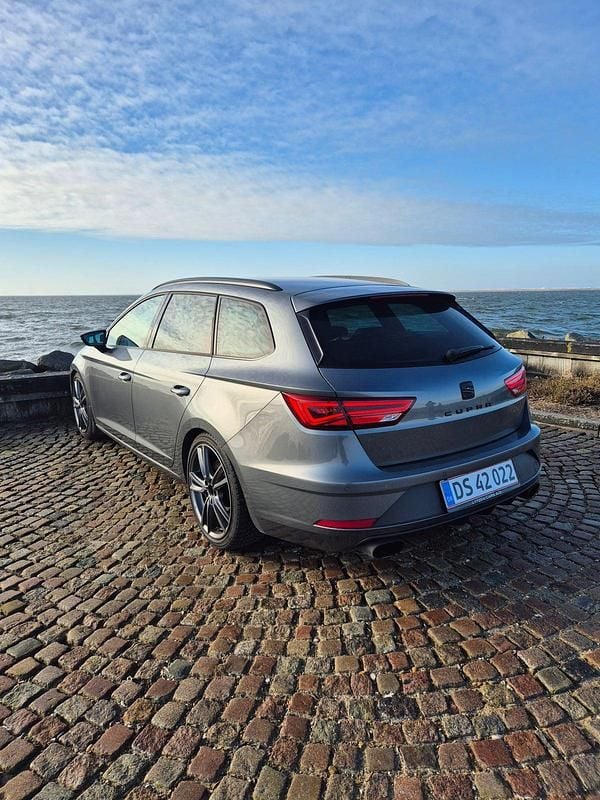 Brugt Seat Leon ST CUPRA 300 HK (220 kW) 2018 Grå Stationcar