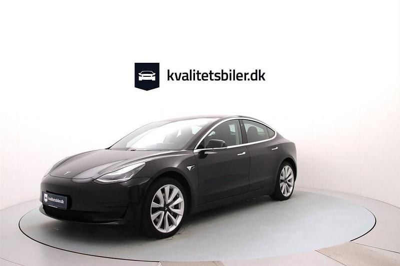 Solid black Brugt 2019 Tesla Model 3 Standard Range Plus Sedan | 139.900 kr. (Fair pris) - Billede 1/4
