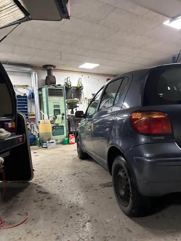 Brugt Toyota Yaris 68 HK (50 kW) 2004 Hatchback