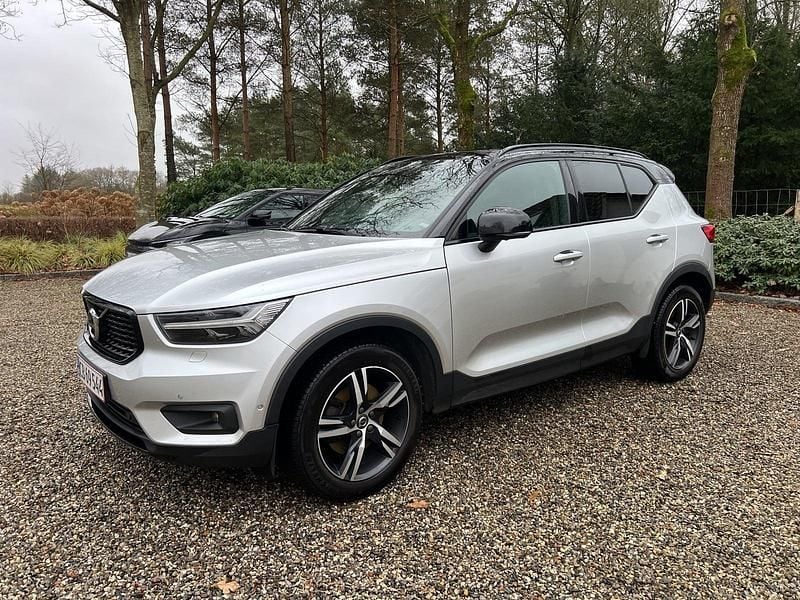 Sølvmetal Brugt 2018 Volvo XC40 R-Design SUV | 234.900 kr. (God pris) - Billede 1/4