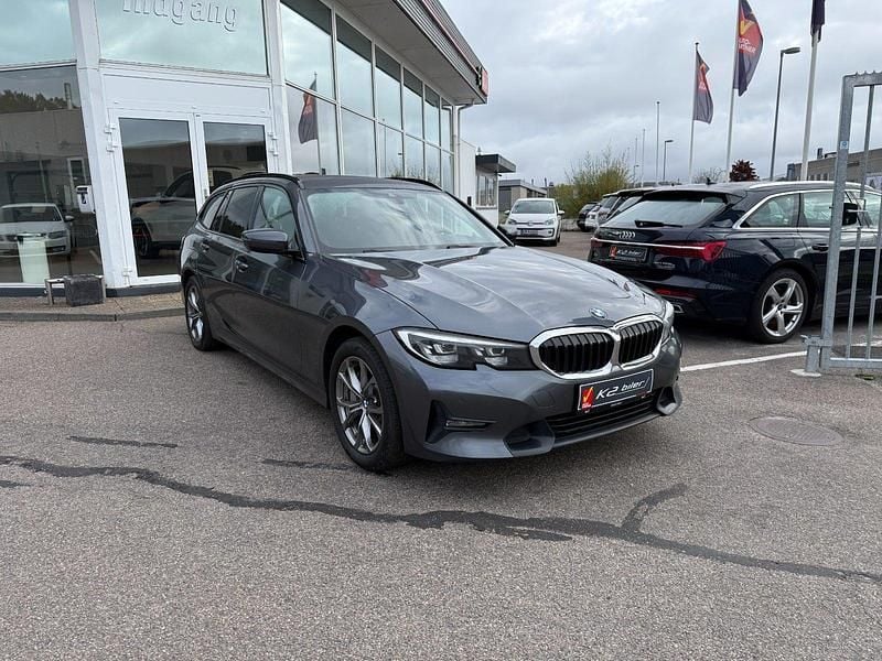 Koksmetal Brugt 2020 BMW 330e Sport Line Stationcar | 264.800 kr. (God pris) - Billede 1/4