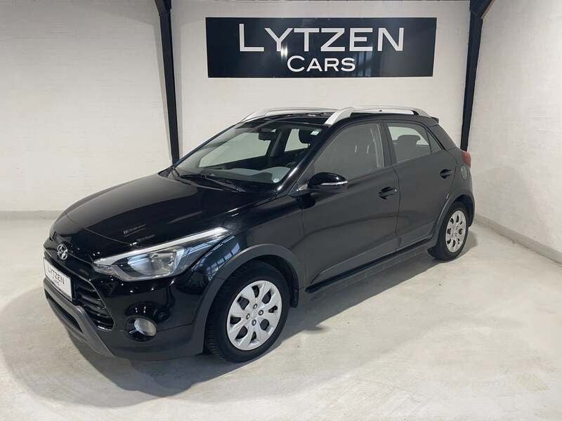 Sort Brugt 2016 Hyundai i20 Active Cross Hatchback | 87.800 kr. (God pris) - Billede 1/4