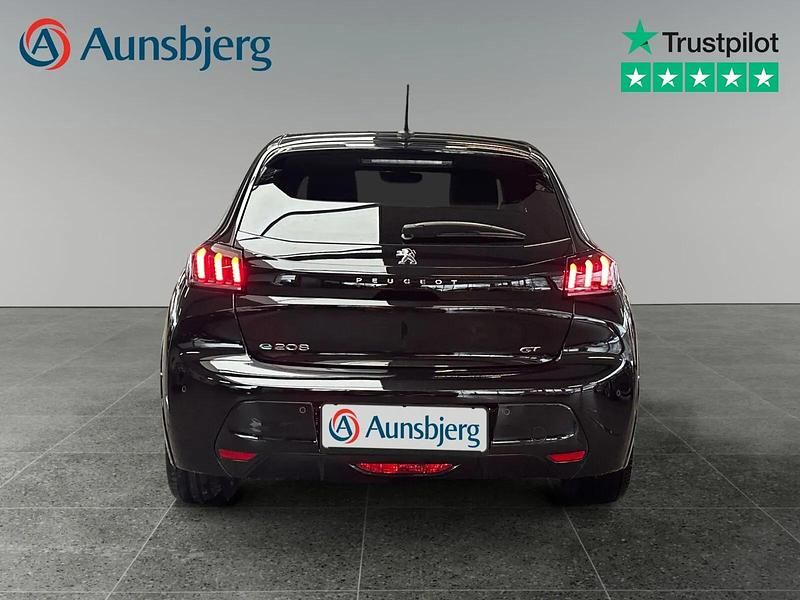 Brugt Peugeot e-208 GT 100 kW (136 HK) 2021 Sort metal Hatchback