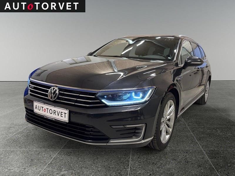 Sort Brugt 2018 VW Passat Highline Stationcar | 124.700 kr. (God pris) - Billede 1/4