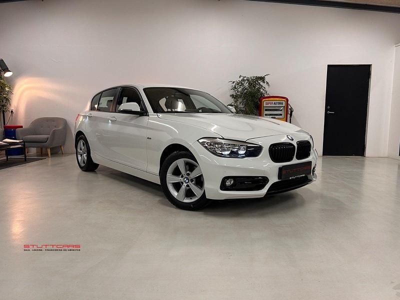 Hvid Brugt 2015 BMW 116 Sport Line Hatchback | 124.990 kr. - Billede 1/4