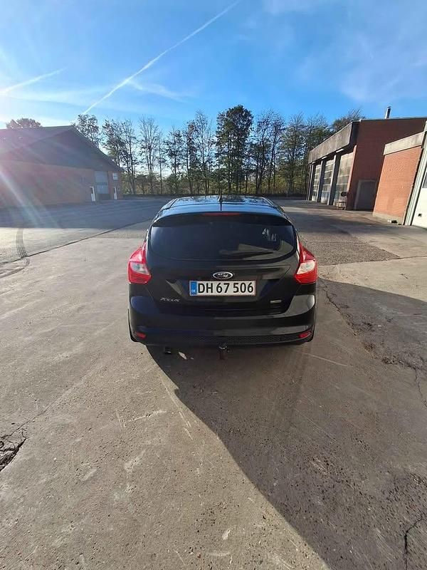 Brugt Ford Focus 101 HK (74 kW) 2013 Sort Hatchback
