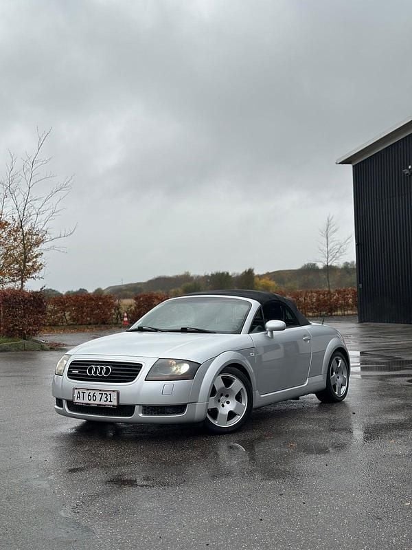 Brugt Audi TT Roadster 225 HK (165 kW) 1999 Sølvmetal Cabriolet